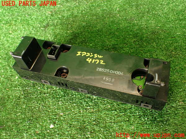 2UPJ-9241726066]グロリア(Y32)エアコンスイッチ1 中古_3