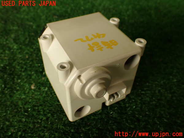 2UPJ-9241727850]グロリア(Y32)時計 中古_3