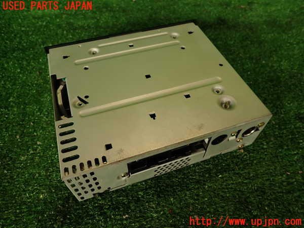 2UPJ-9241726475]グロリア(Y32)テープデッキ 中古 【ジャンク品】_3