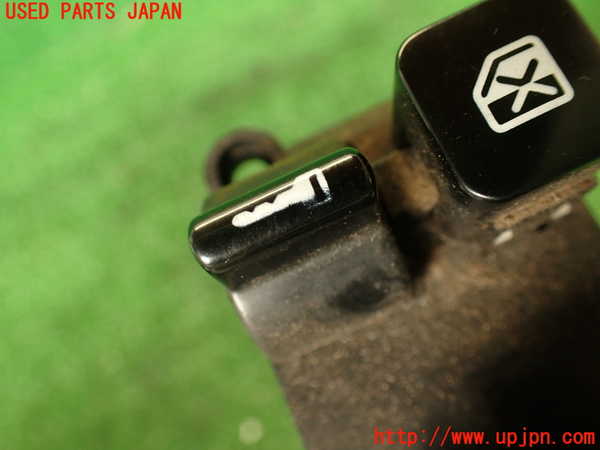 2UPJ-9241726240]グロリア(Y32)右前パワーウィンドウスイッチ 中古_3