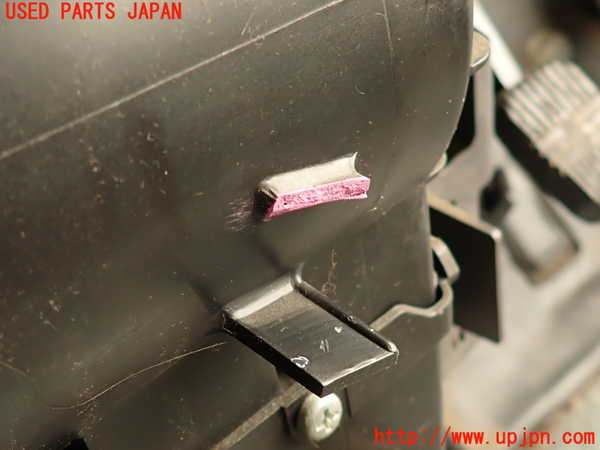 2UPJ-9241726100]グロリア(Y32)ヒーターコア 中古_2