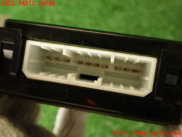 2UPJ-9241726149]グロリア(Y32)コンピューター4 中古_3