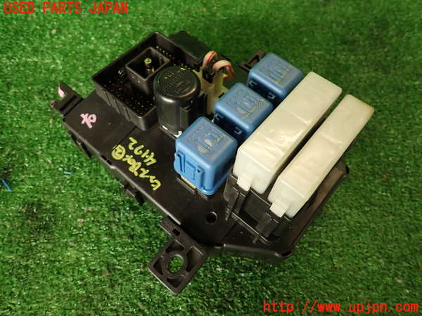 2UPJ-9241726742]グロリア(Y32)ヒューズボックス2 中古 （室内 運転席側）_2
