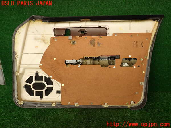 2UPJ-9241721264]グロリア(Y32)左前ドア内張り 中古_5