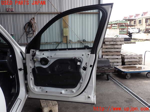 2UPJ-9241731230]BMW X3(WX20)F25 右前ドア 中古 (SAINT-GOBAIN SEKURIT 43R-004529 M40VAS2)_4