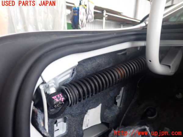 2UPJ-9241751506]BMW 740i F01(KA30)トランクダンパー 中古_2