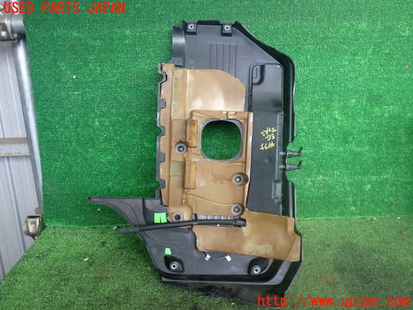 2UPJ-9241752160]BMW 740i F01(KA30)エンジンアッパーカバー 中古_2