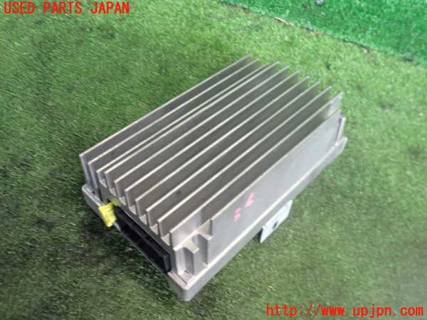 2UPJ-9241756525]BMW 740i F01(KA30)アンプ 中古_2