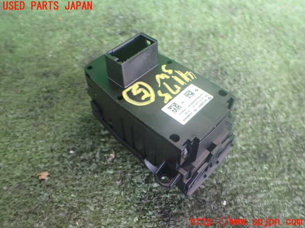 2UPJ-9241756310]BMW 740i F01(KA30)スイッチ5(電動パーキング他) 中古_2