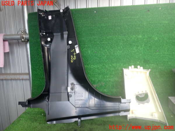 2UPJ-9241757665]BMW 740i F01(KA30)右センターピラートリム 中古_2