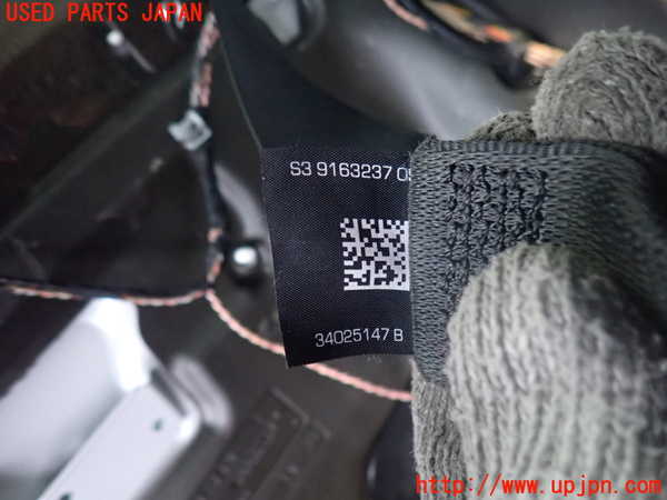 2UPJ-9241757185]BMW 740i F01(KA30)左2列目シートベルト 中古_2