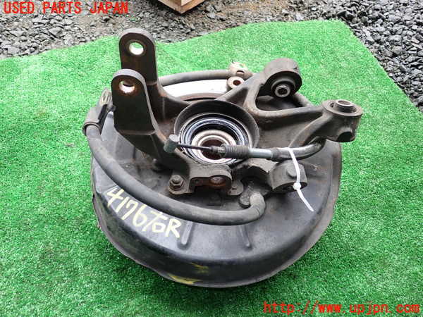 1UPJ-9241764300]セルシオ(UCF20)右リアナックルハブ 中古_2
