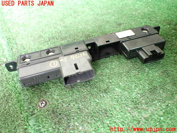 1UPJ-9241766306]セルシオ(UCF20)スイッチ1 (TRC OFF、シートヒーター) 中古_2