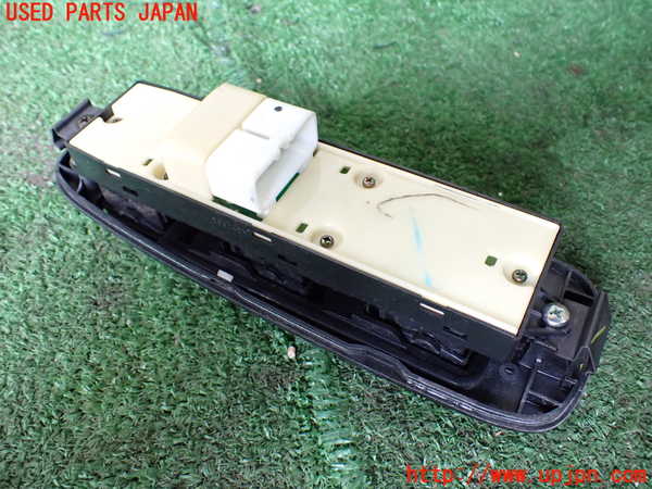 1UPJ-9241766240]セルシオ(UCF20)右前パワーウィンドウスイッチ 中古_2