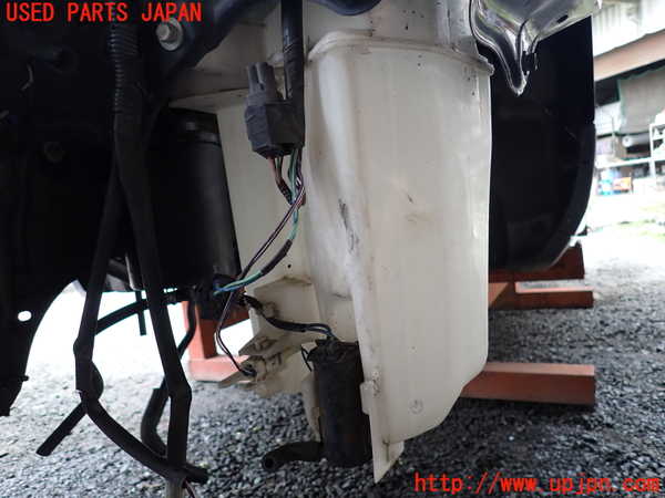 1UPJ-9241766791]セルシオ(UCF20)ウォッシャータンク1 中古_2