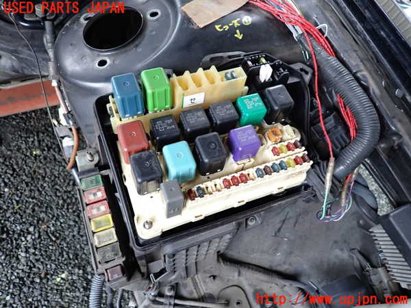 1UPJ-9241766741]セルシオ(UCF20)ヒューズボックス1 中古_2