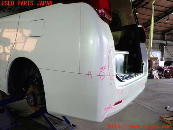 1UPJ-9241771610]アルファード(AGH30W)リアバンパー 中古_4