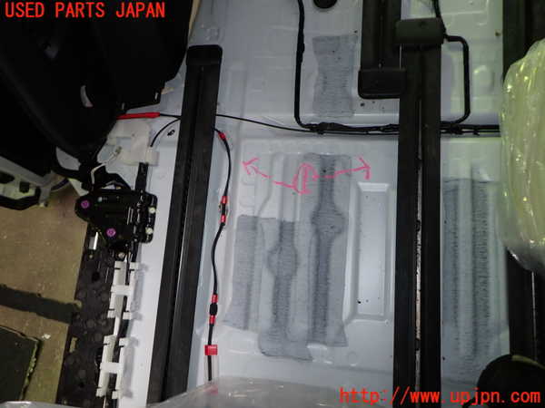 1UPJ-9241777496]アルファード(AGH30W)シートレール1 (2列目右) 中古_2