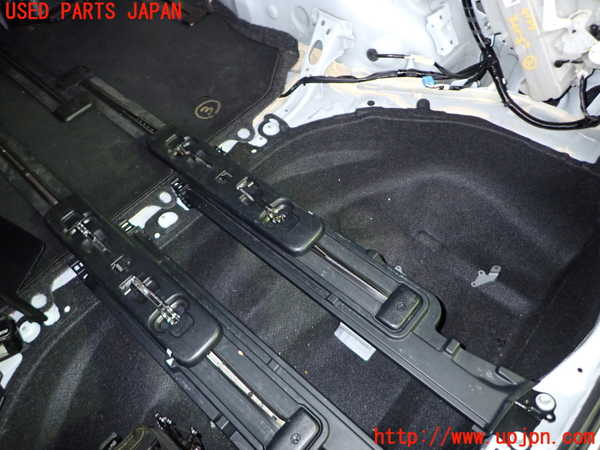 1UPJ-9241777498]アルファード(AGH30W)シートレール3 (3列目右) 中古_3