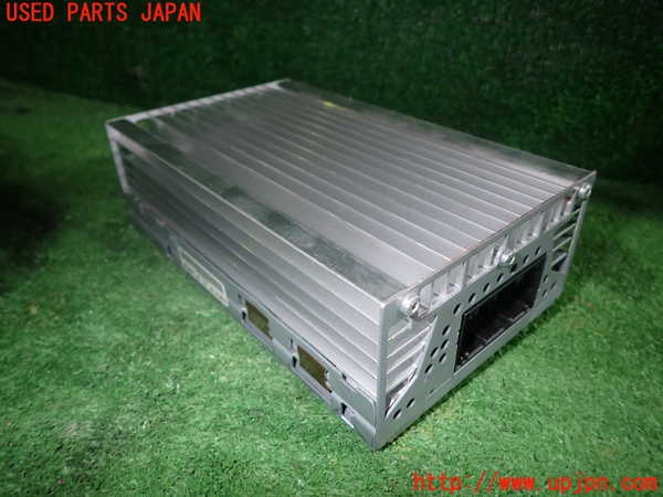 1UPJ-9241786525]BMW アクティブハイブリッド5(AH5)(FZ35 F10)アンプ 中古_3