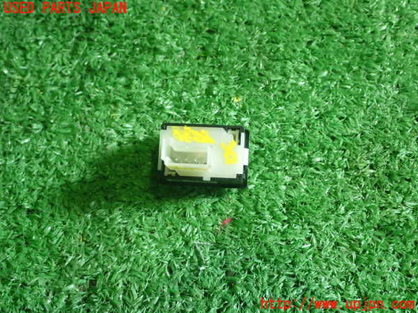1UPJ-9241786309]BMW アクティブハイブリッド5(AH5)(FZ35 F10)スイッチ4 (トランク) 中古_2