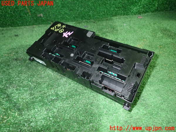 1UPJ-9241786741]BMW アクティブハイブリッド5(AH5)(FZ35 F10)ヒューズボックス1 中古_2