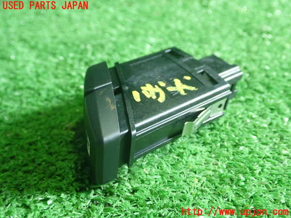 1UPJ-9241786290]BMW アクティブハイブリッド5(AH5)(FZ35 F10)ハザードスイッチ 中古_2