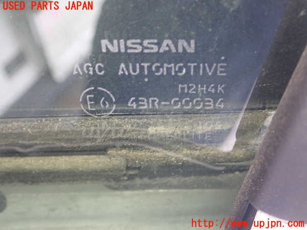 1UPJ-9241791230]キックス(P15)右前ドア AGC M2H4K 【ジャンク】_3