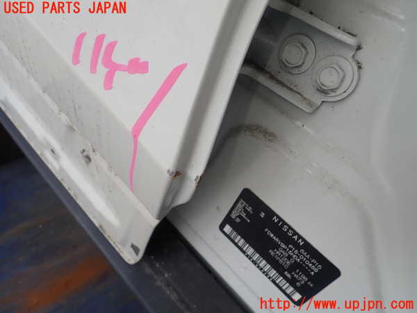 1UPJ-9241791290]キックス(P15)右後ドア AGC M193 中古_3