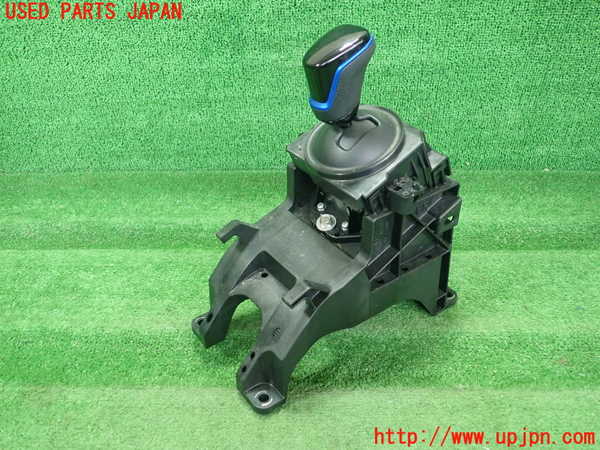 1UPJ-9241797555]キックス(P15)ATシフトレバー 中古_2