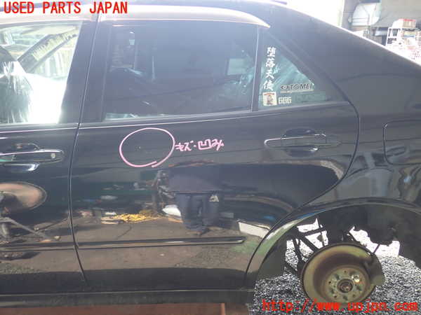 1UPJ-9241801320]アルテッツァ(SXE10)左後ドア 中古(43R-003021 M3Y8)_1