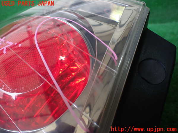 1UPJ-9241801536]アルテッツァ(SXE10)左テールランプ 中古_3