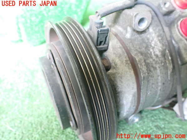 1UPJ-9241806025]アルテッツァ(SXE10)エアコンコンプレッサー 中古_3