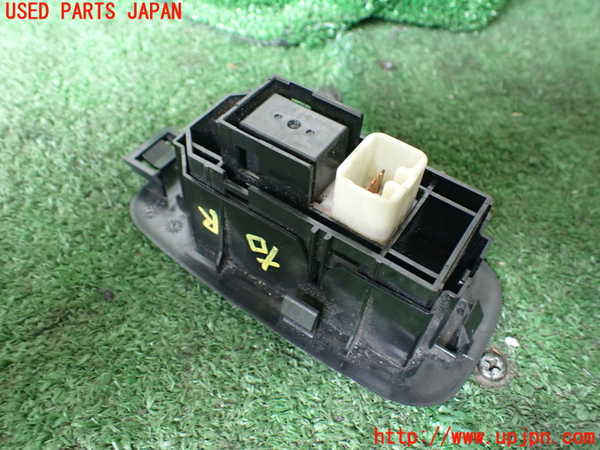 1UPJ-9241806306]アルテッツァ(SXE10)スイッチ1 中古_2