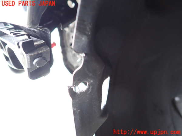 1UPJ-9241811092]カムリハイブリッド(AXVH70)左前フェンダーライナー 中古_3