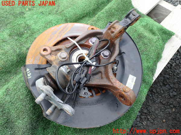 1UPJ-9241814290]カムリハイブリッド(AXVH70)右フロントナックルハブ 中古_2