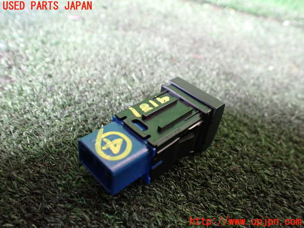 1UPJ-9241816309]カムリハイブリッド(AXVH70)スイッチ4 (フューエルオープナー) 中古_2