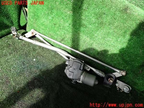 1UPJ-9241816770]カムリハイブリッド(AXVH70)フロントワイパーモーター 中古_2