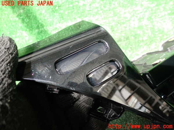 1UPJ-9241817526]カムリハイブリッド(AXVH70)エアコン吹き出し口1 (真中) 中古_3