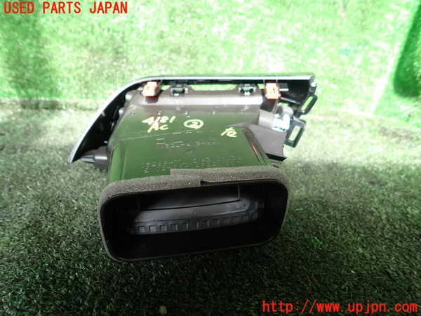 1UPJ-9241817527]カムリハイブリッド(AXVH70)エアコン吹き出し口2 (右) 中古_2