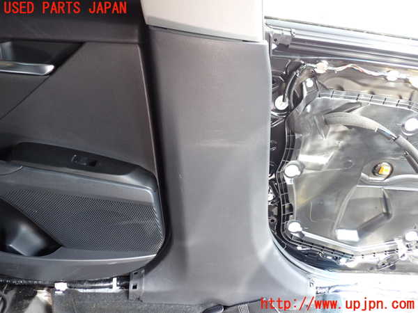 1UPJ-9241817670]カムリハイブリッド(AXVH70)左センターピラートリム 中古_3
