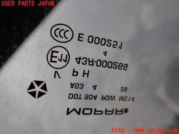 1UPJ-9241821582]ジープ・ラングラー アンリミテッド(JK36L)バックドアガラス リアゲートガラス MOPAR M514 中古_4