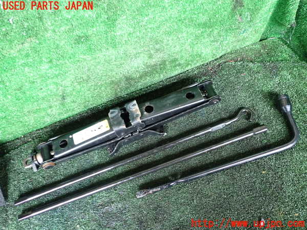 1UPJ-9241827805]ジープ・ラングラー アンリミテッド(JK36L)車載工具 中古_2