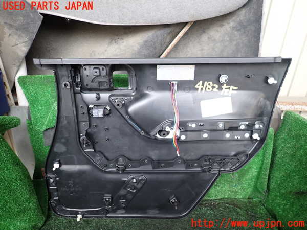 1UPJ-9241821264]ジープ・ラングラー アンリミテッド(JK36L)左前ドア内張り 中古_4