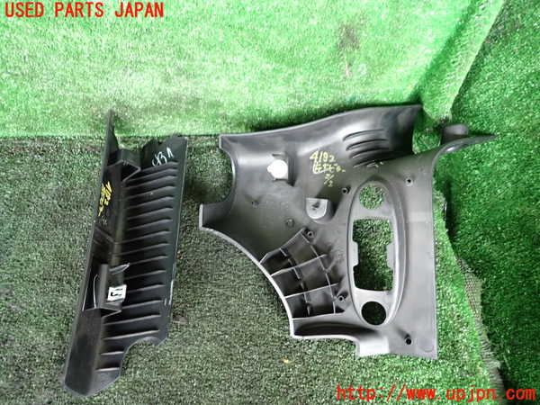 1UPJ-9241827660]ジープ・ラングラー アンリミテッド(JK36L)左フロントピラートリム 中古_2