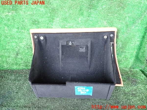 1UPJ-9241837516]マセラティ・グランスポーツ(MGS)グローブボックス1 中古_4
