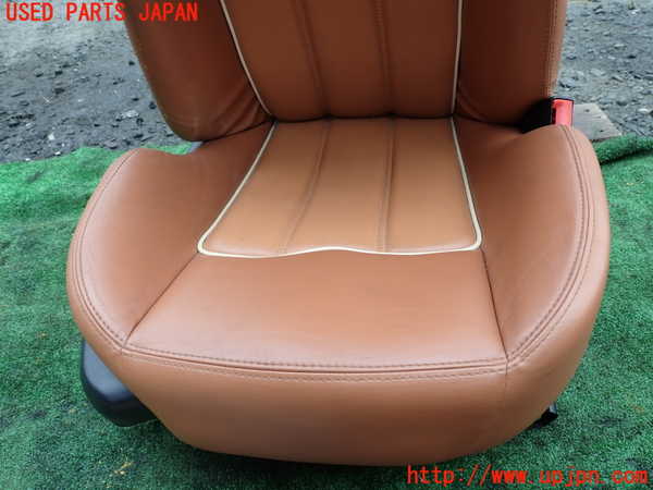 1UPJ-9241837035]マセラティ・グランスポーツ(MGS)運転席シート 中古_3