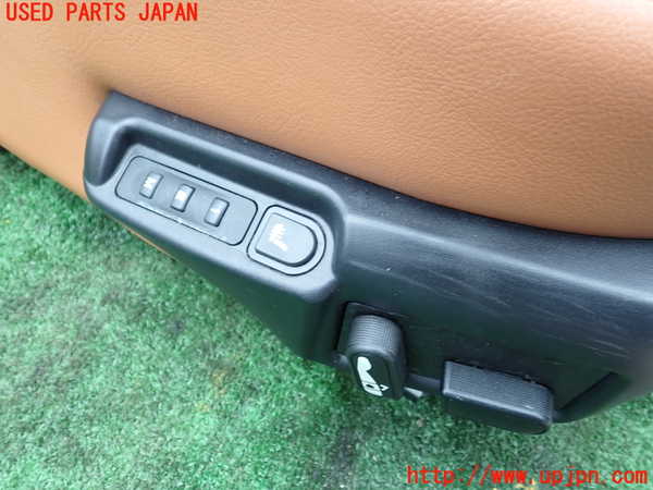 1UPJ-9241837035]マセラティ・グランスポーツ(MGS)運転席シート 中古_4