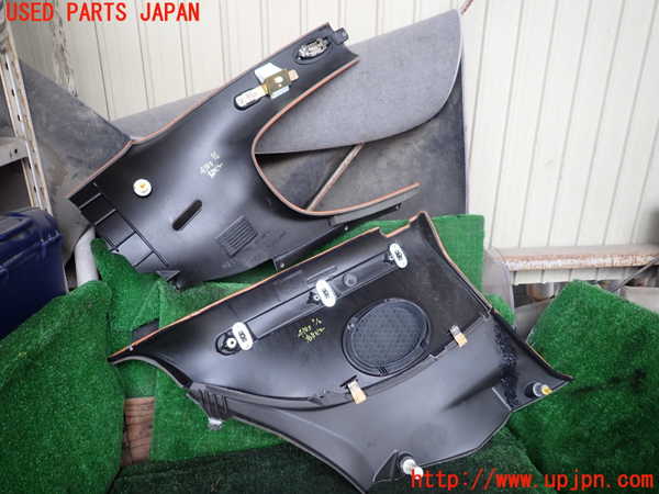 1UPJ-9241837675]マセラティ・グランスポーツ(MGS)右リアピラートリム 中古_4