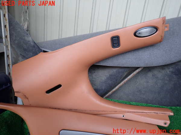 1UPJ-9241837680]マセラティ・グランスポーツ(MGS)左リアピラートリム 中古_2
